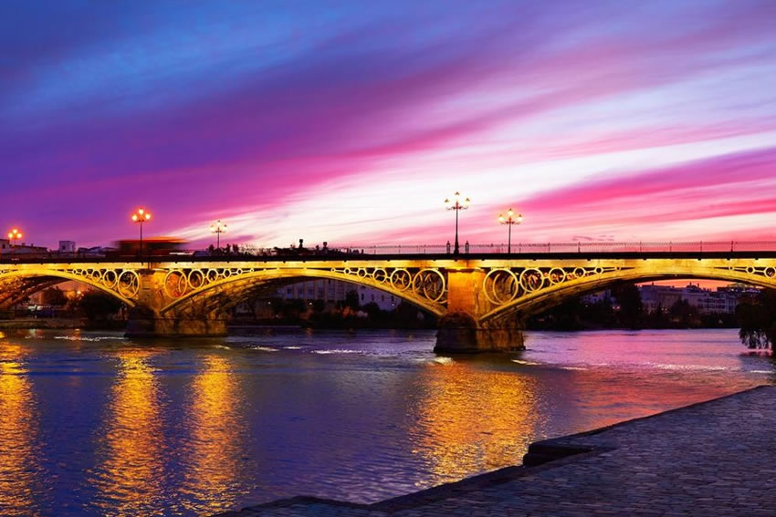 Viajar por España - Alquiler furgoneta camper