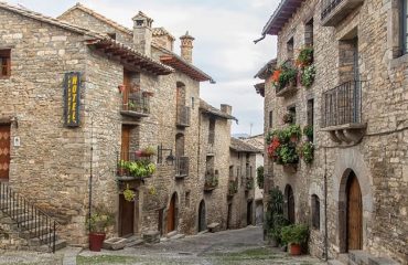 Viajar por España - Aínsa en autocaravana